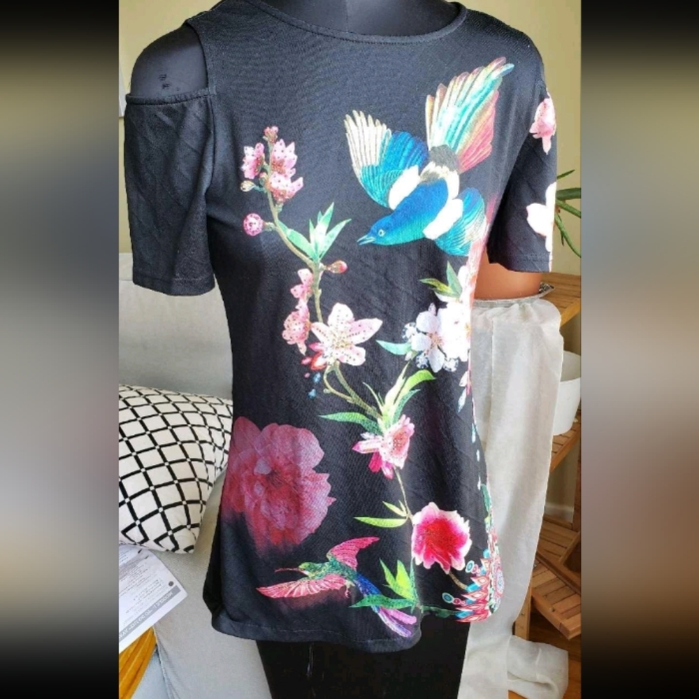 Floral Cold Shoulder Top Small - Picture 2 of 6